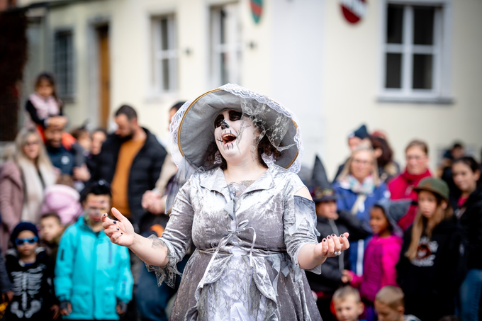 d50_5127.jpg d50_5127.jpg